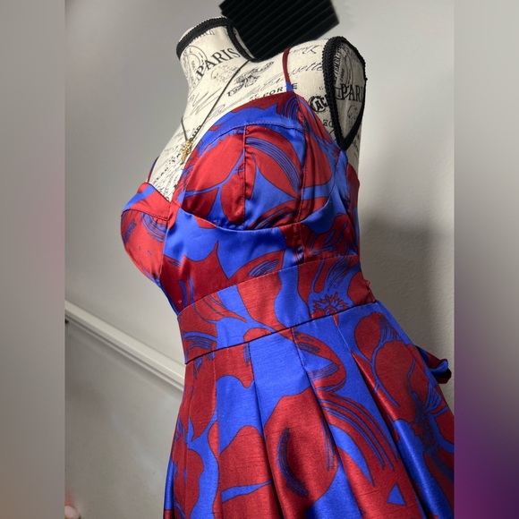 Rubber ducky dress small - Picture 4 of 14